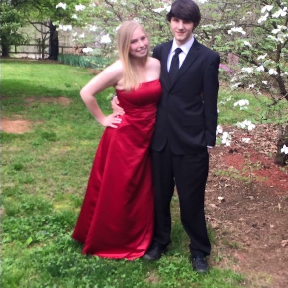 David's Bridal Dresses & Skirts - Poshmarking my Prom Dress.